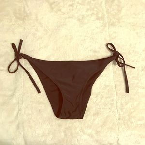 Bathing suit bikini.